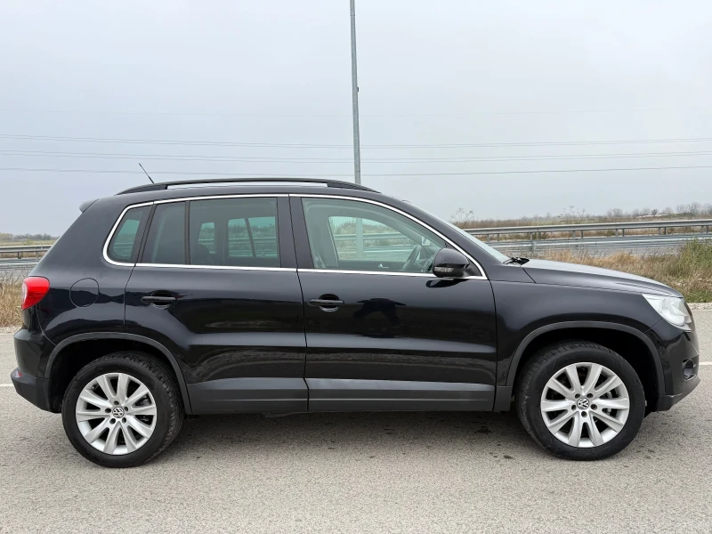 VW Tiguan 2.0 TDI / 4MOTION / NAVI / PODGREV / AVTOPILOT, снимка 5 - Автомобили и джипове - 51771476
