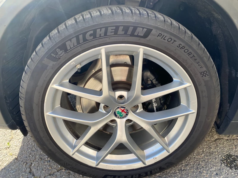 Alfa Romeo Stelvio, снимка 9 - Автомобили и джипове - 53054145