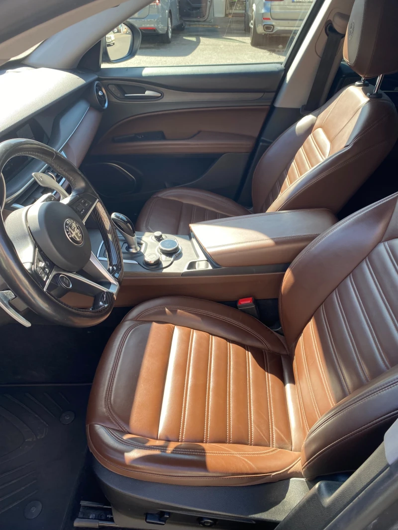 Alfa Romeo Stelvio, снимка 11 - Автомобили и джипове - 53054145