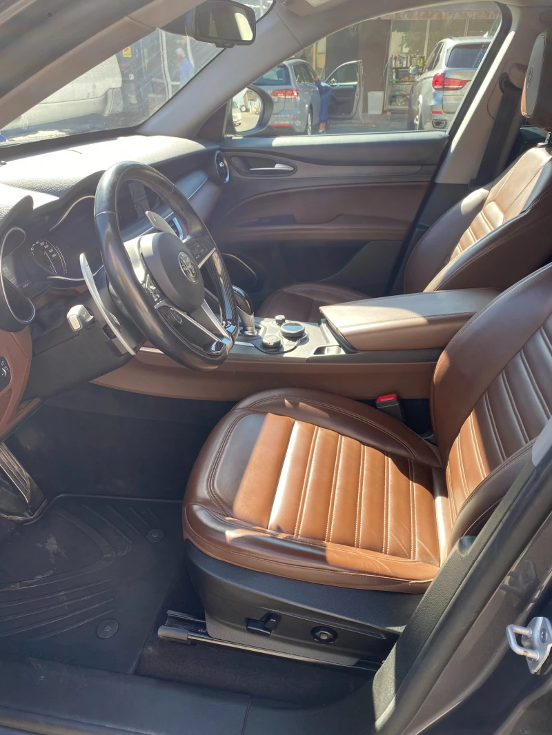 Alfa Romeo Stelvio, снимка 13 - Автомобили и джипове - 53054145