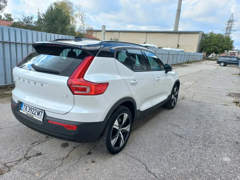 Volvo XC40 251, снимка 3 - Автомобили и джипове - 52528238