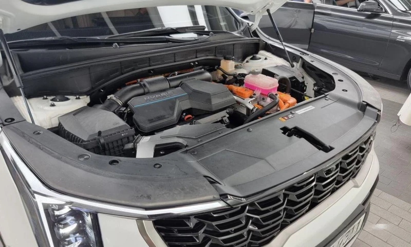 Kia Sorento HEV 1.6 2WD Noblesse * НАЙ-ДОБРА ЦЕНА В БЪЛГАРИЯ* , снимка 6 - Автомобили и джипове - 52109155