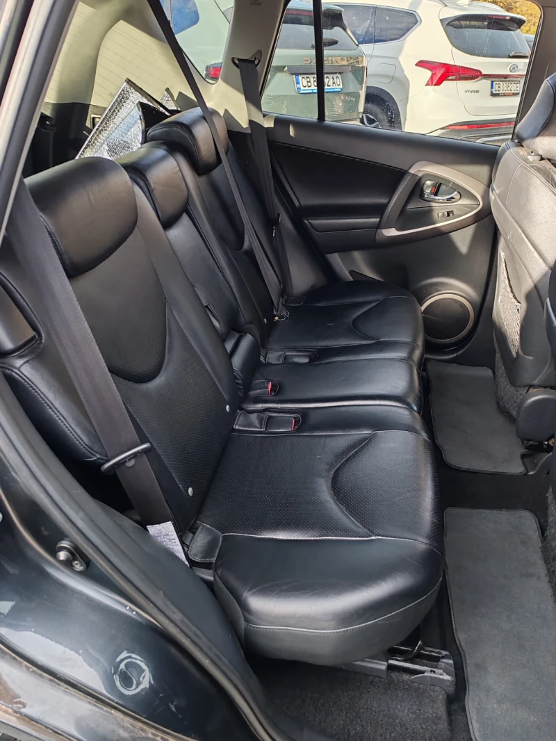 Toyota Rav4, снимка 6 - Автомобили и джипове - 52494706