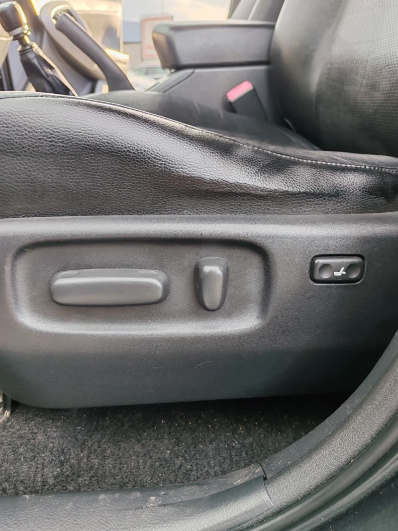 Toyota Rav4, снимка 4 - Автомобили и джипове - 52494706