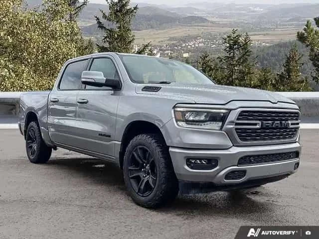 Dodge RAM 1500 Sport HEMI 5.7L V8 VVT 4WD * ПОДГРЕВИ * ПАНО * 