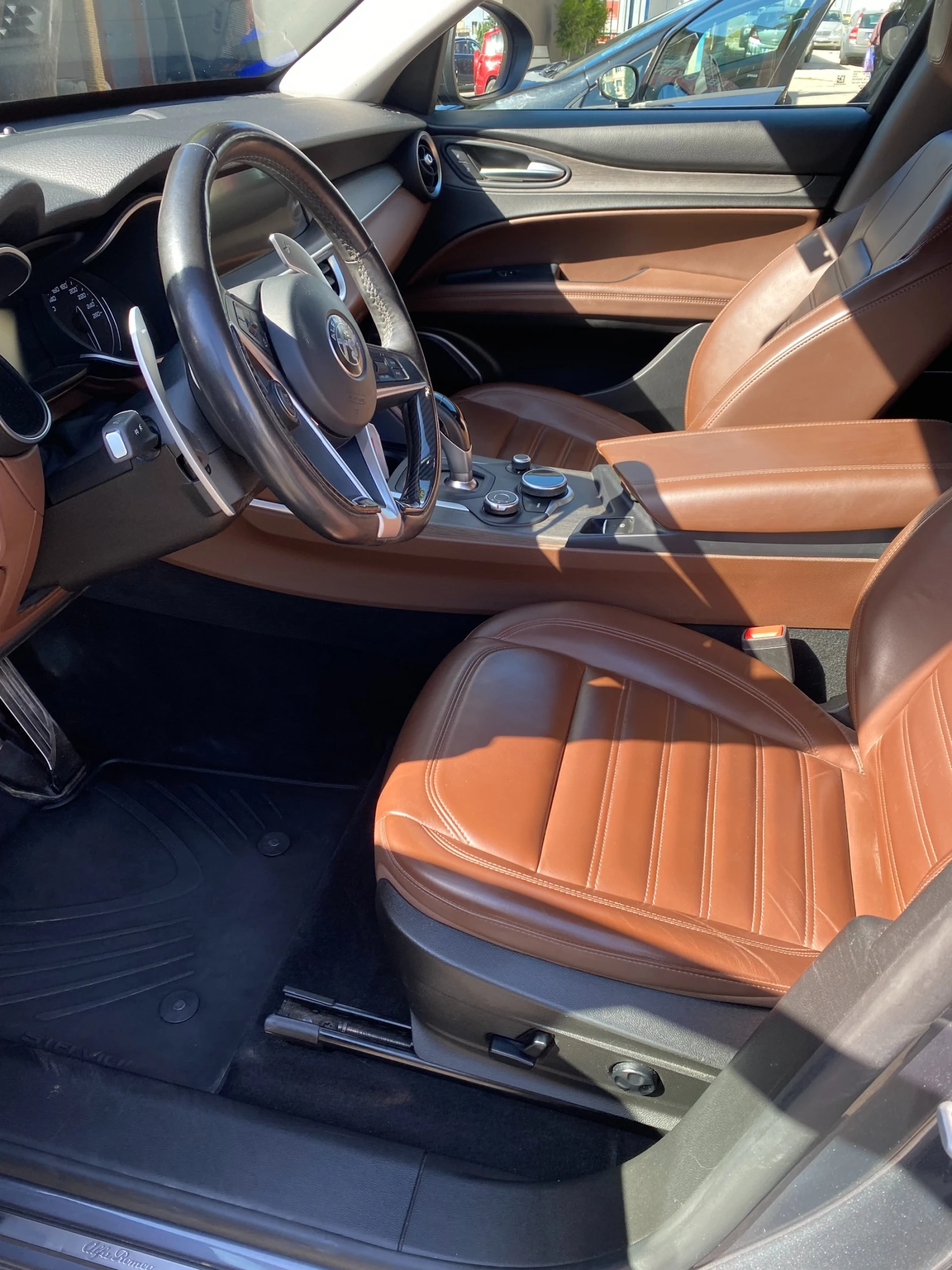 Alfa Romeo Stelvio  - изображение 8