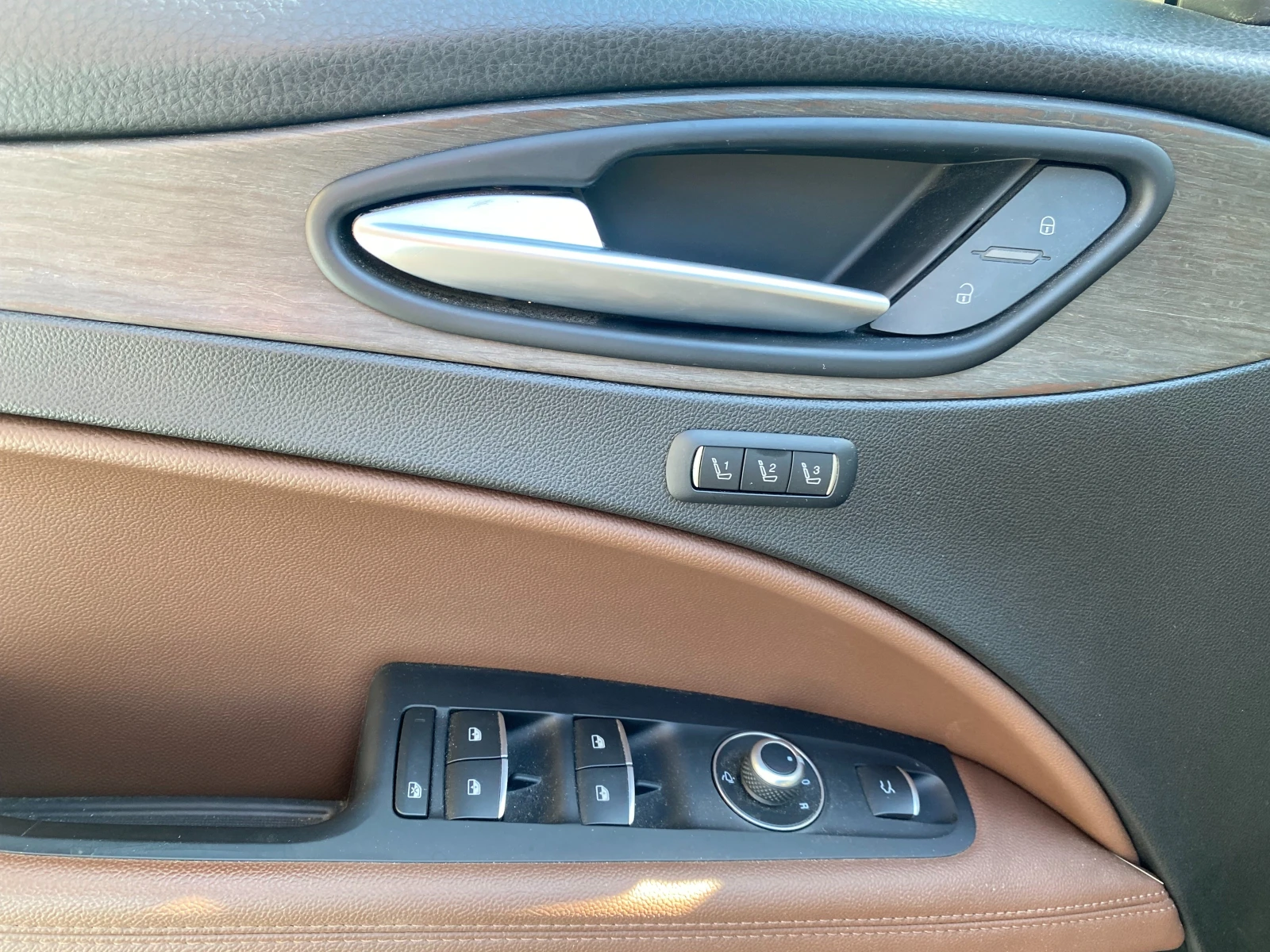 Alfa Romeo Stelvio  - изображение 10