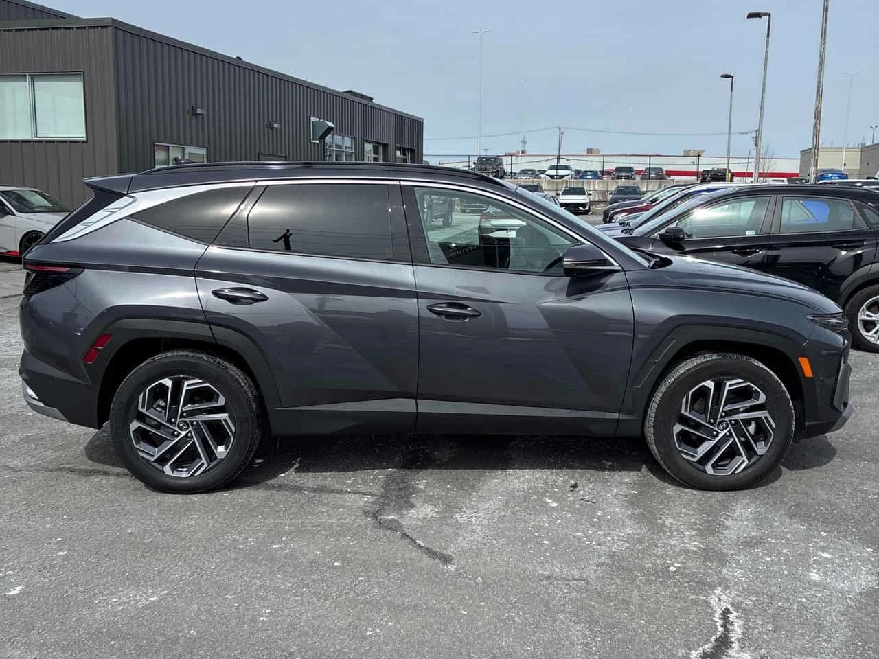 Hyundai Tucson | Ultimate | FULL | DIS | 360 | HEAD-UP | ОБДУХВАН, снимка 3 - Автомобили и джипове - 53985083