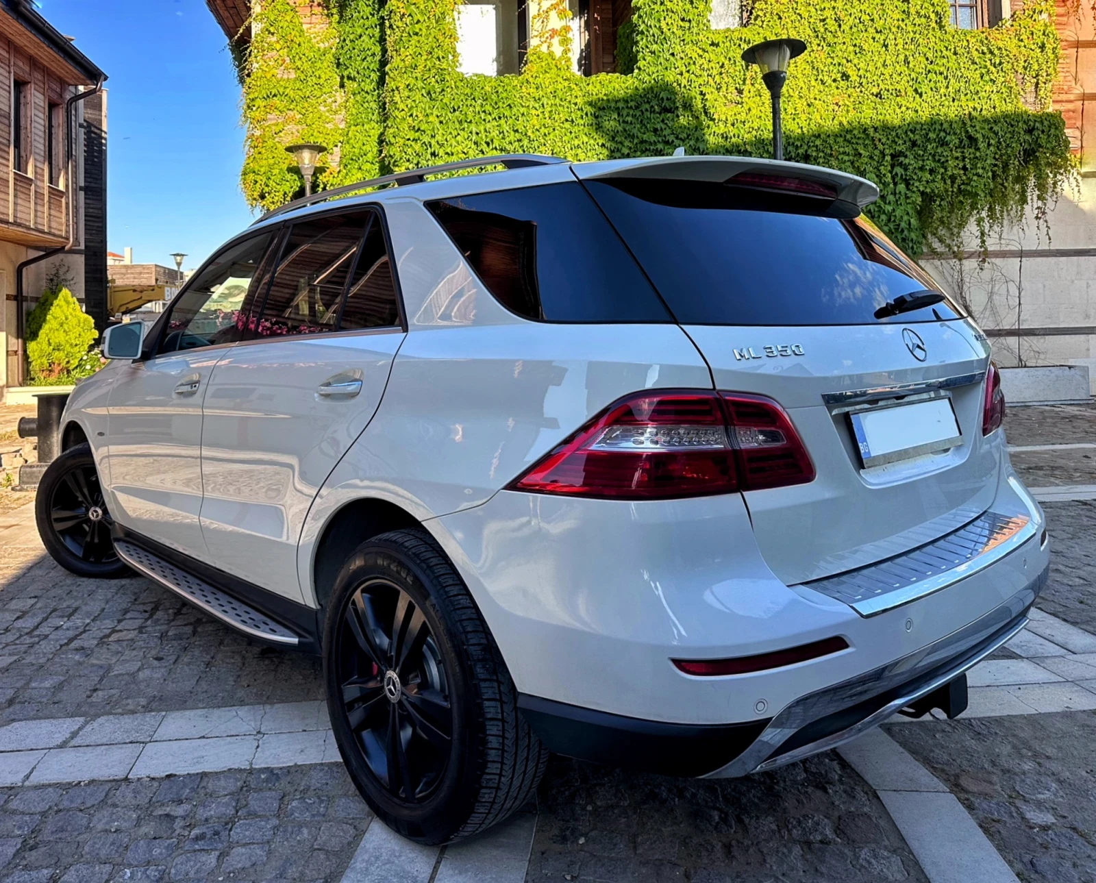Mercedes-Benz ML 350 CDI AMG * * ПРУЖИНИ* * РЕАЛНИ КИЛОМЕТРИ* * , снимка 5 - Автомобили и джипове - 54906746