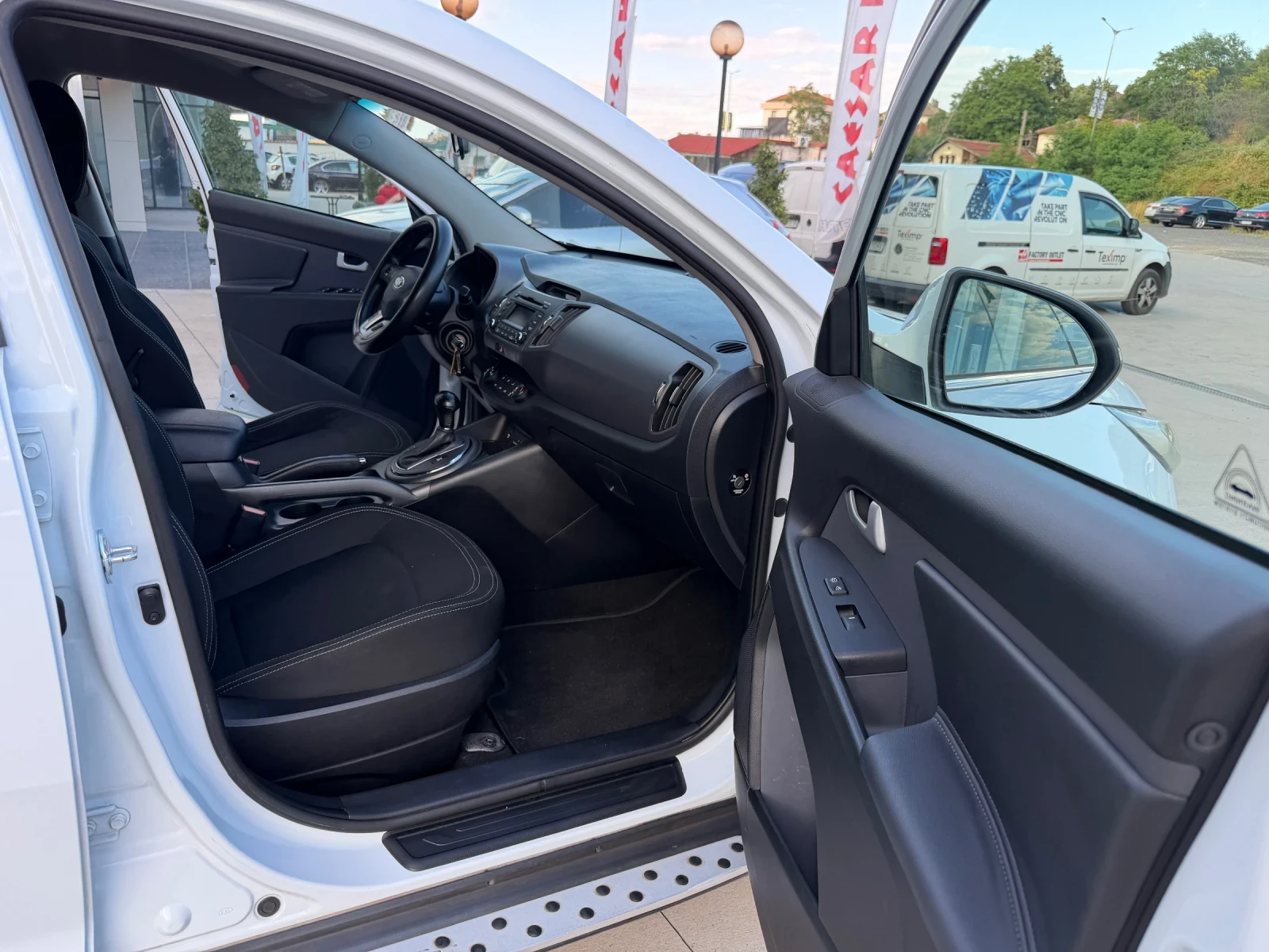 Kia Sportage 4x4 AVT/FULL , снимка 10 - Автомобили и джипове - 55290815
