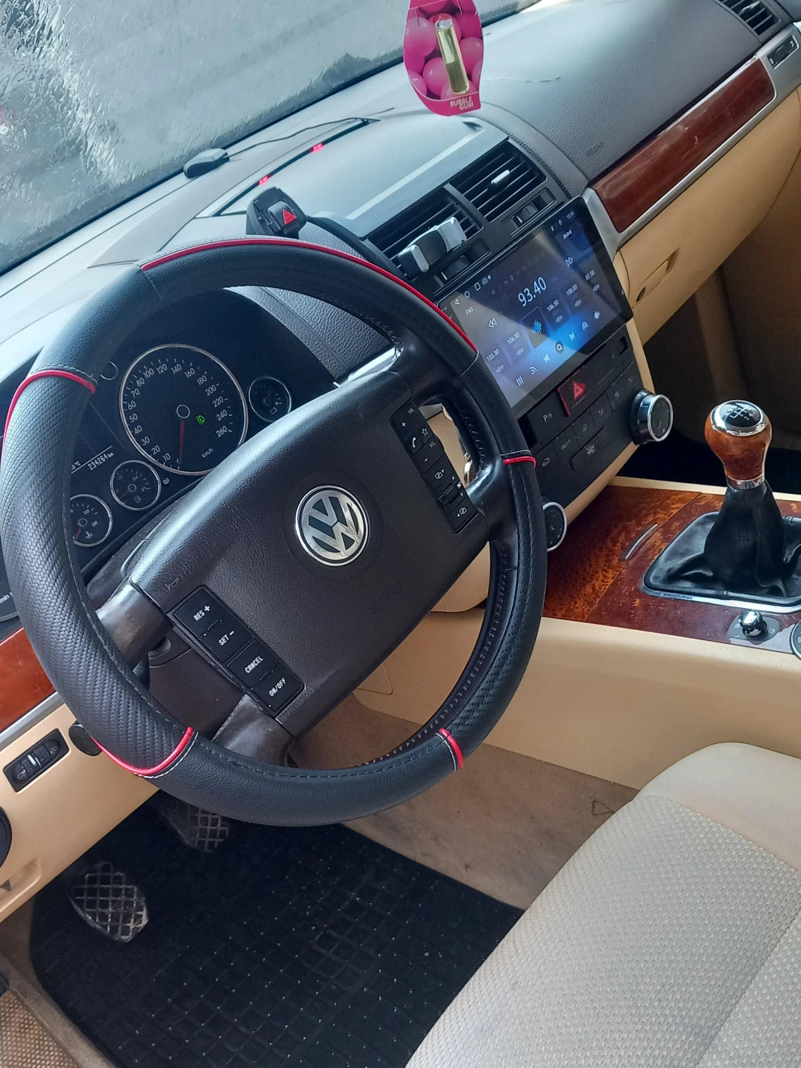 VW Touareg, снимка 5 - Автомобили и джипове - 55392342