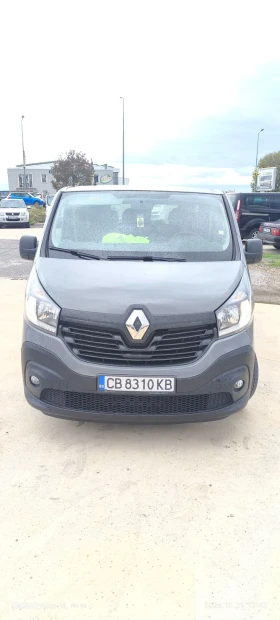 ������ Renault Trafic