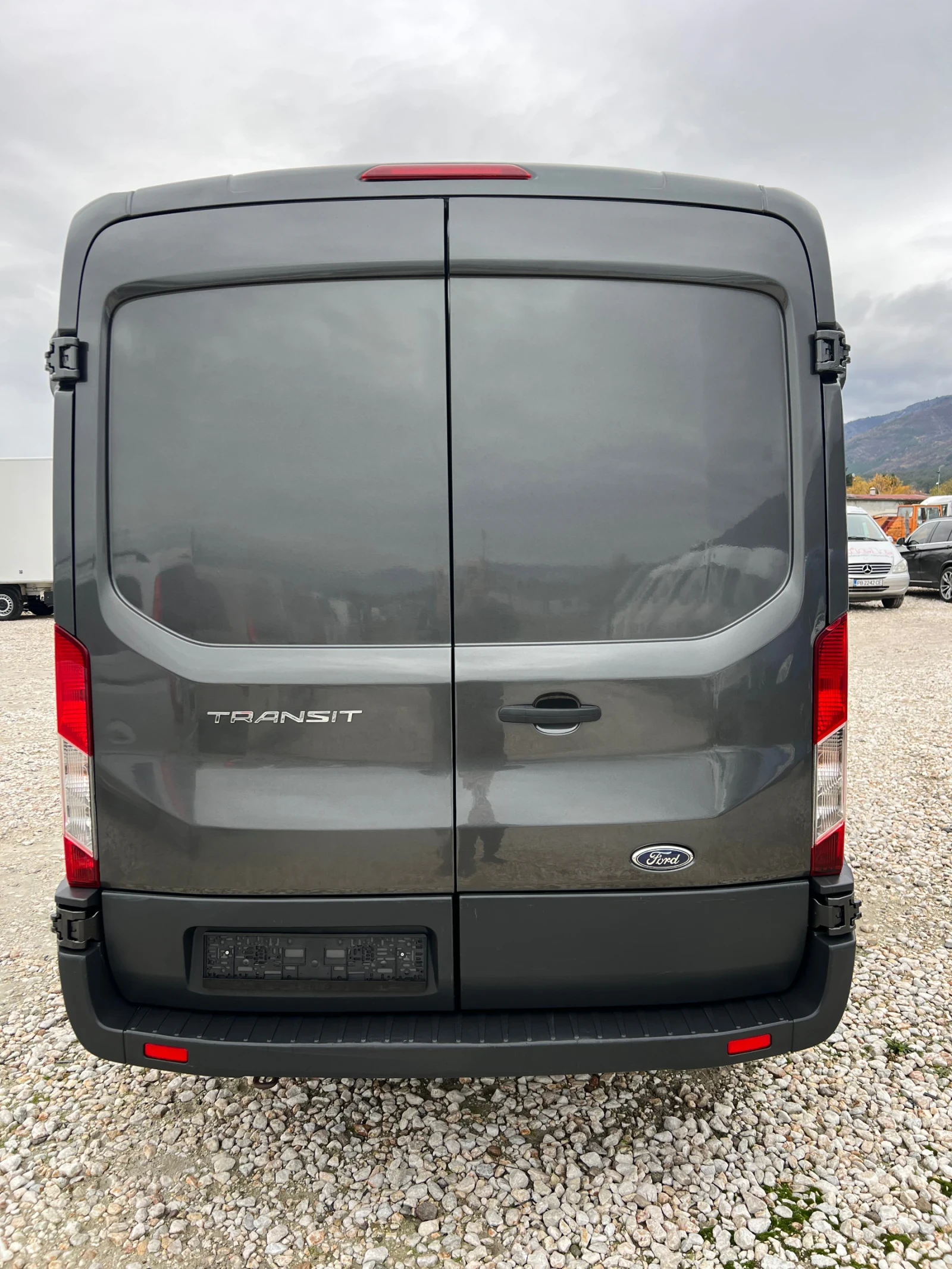Ford Transit 2.2TDCI Клима EURO5b L2H2 - изображение 7