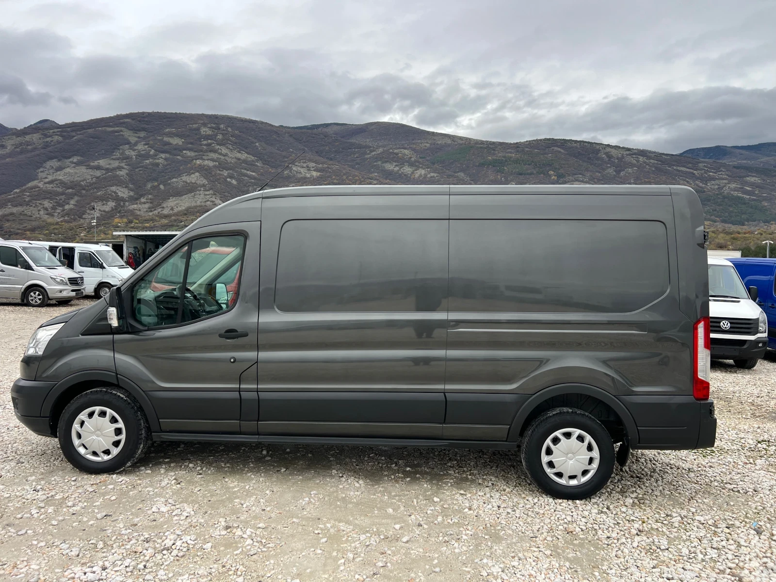 Ford Transit 2.2TDCI Клима EURO5b L2H2 - изображение 8