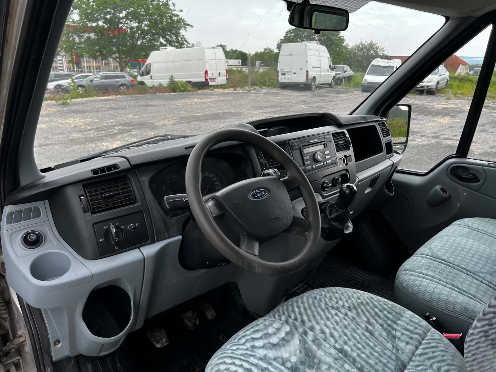 Ford Transit 2.4d двойна гума, снимка 8 - Бусове и автобуси - 55469673