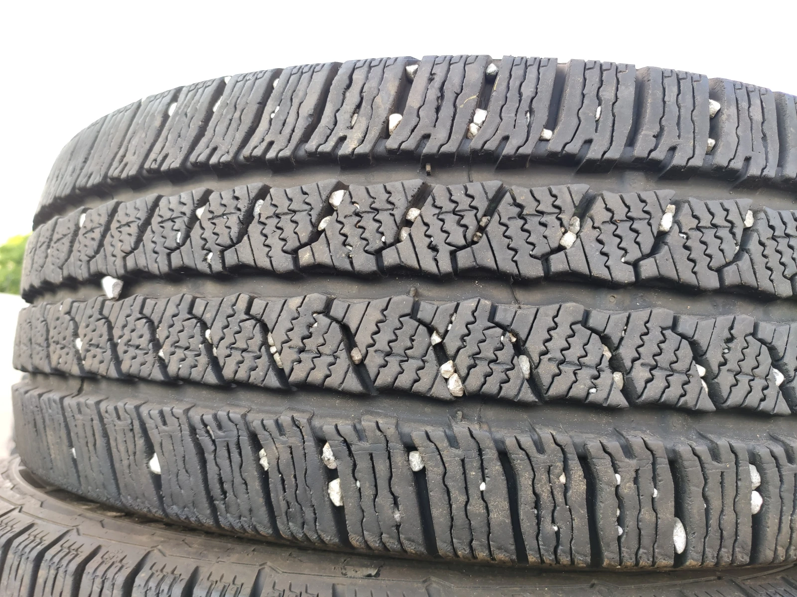 Гуми Зимни 225/65R16