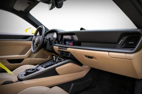 Porsche 911 Carrera 4S* 360* ЛЮК* ПОДГРЕВ ВОЛАН* КРАЙНА ЦЕНА, снимка 13