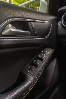 Mercedes-Benz A 200 AMG LINE/4MATIC, снимка 13