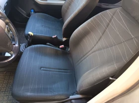 Toyota Yaris, снимка 13