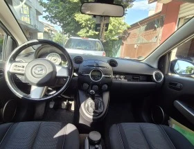 Mazda 2 1.3 бензин, верига, климатроник, снимка 7