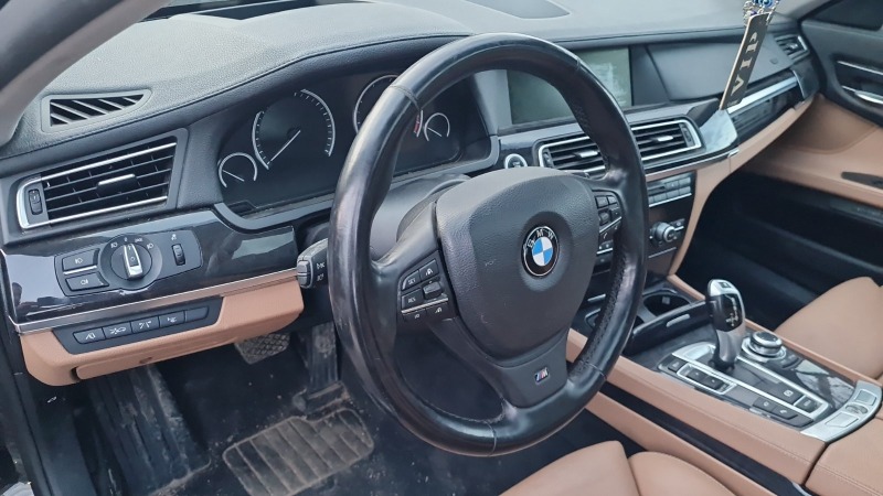 BMW 750 F01, снимка 8 - Автомобили и джипове - 43490203