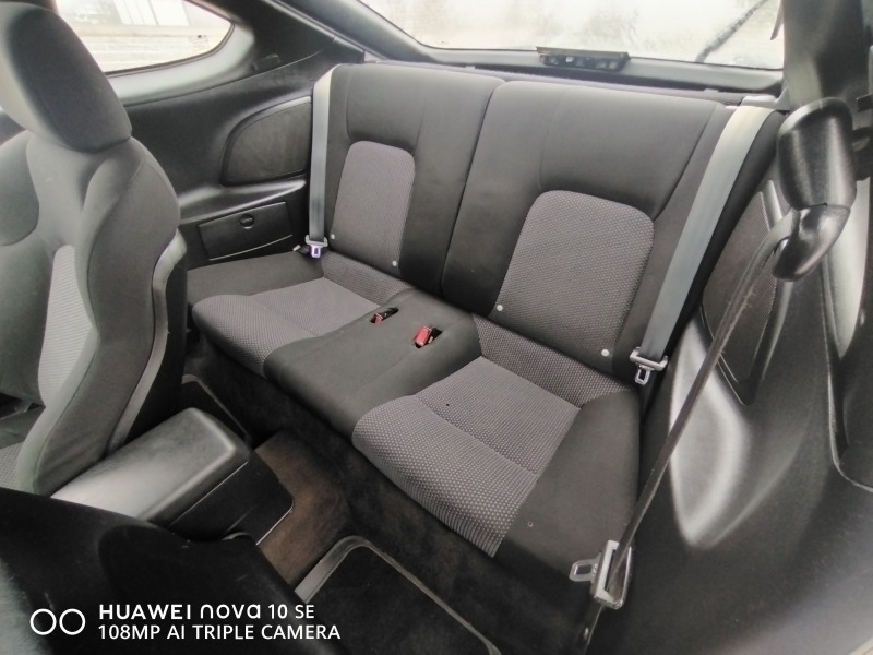 Hyundai Coupe 1.6, снимка 13 - Автомобили и джипове - 45743773