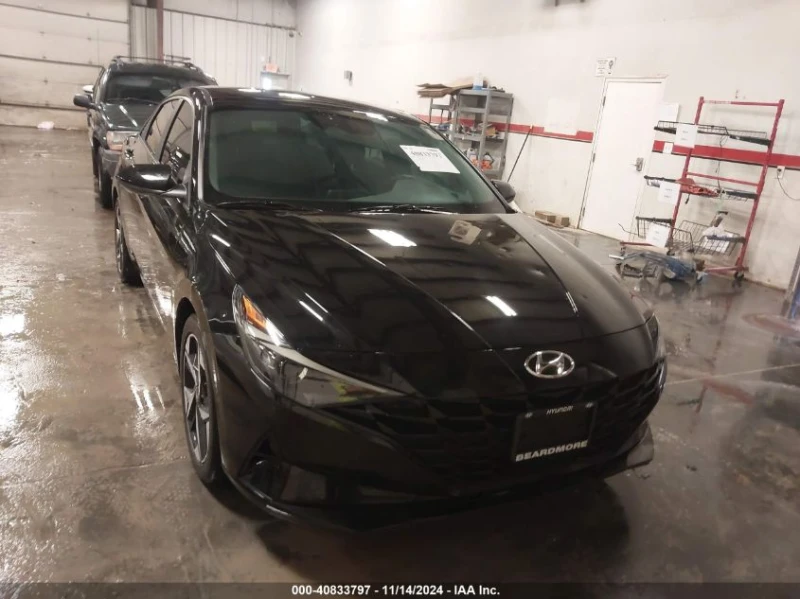 Hyundai Elantra 2.0L I-4 DOHC, VVT, 147HP Front Wheel Drive, снимка 4 - Автомобили и джипове - 48423467