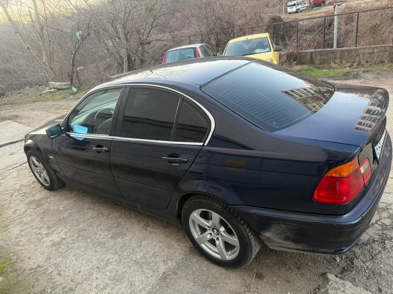 BMW 320 2.0i , снимка 4 - Автомобили и джипове - 48723626