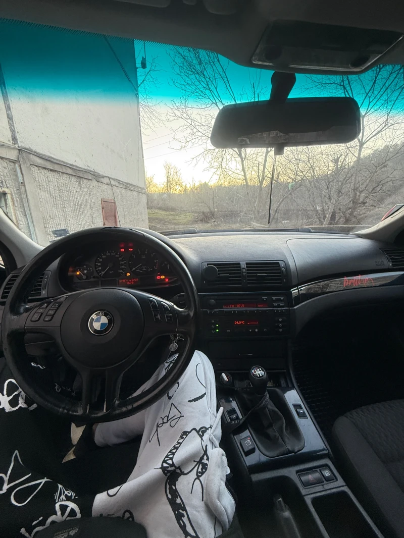 BMW 320 2.0i , снимка 7 - Автомобили и джипове - 48723626