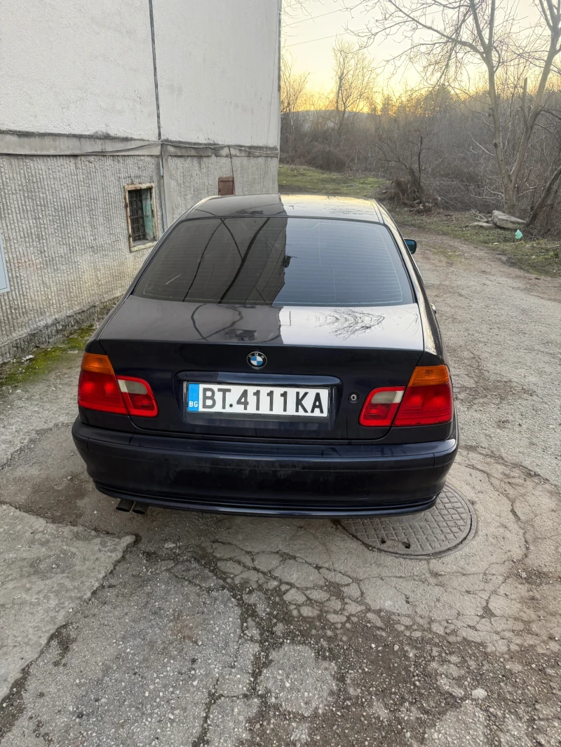 BMW 320 2.0i , снимка 3 - Автомобили и джипове - 48723626