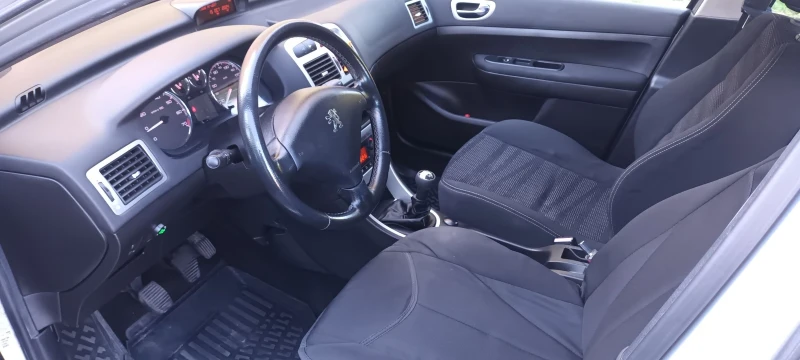 Peugeot 307 1.6 газ-бензин, снимка 8 - Автомобили и джипове - 49435879