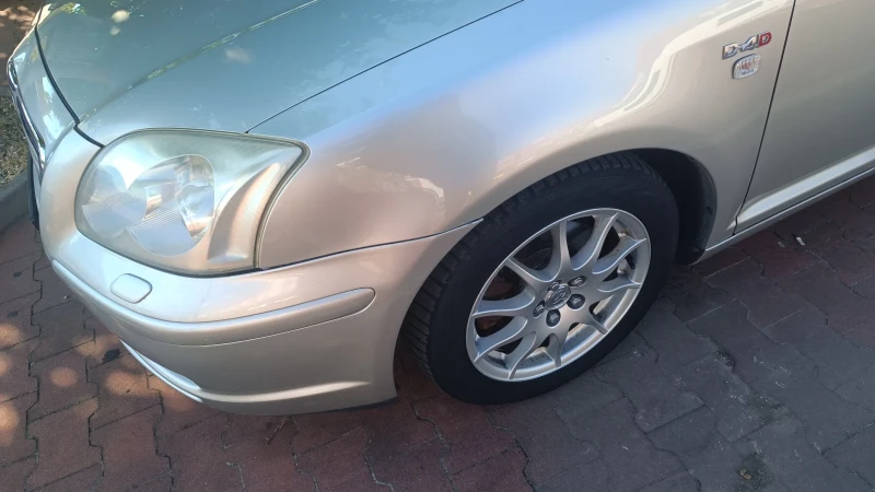 Toyota Avensis, снимка 3 - Автомобили и джипове - 51651121