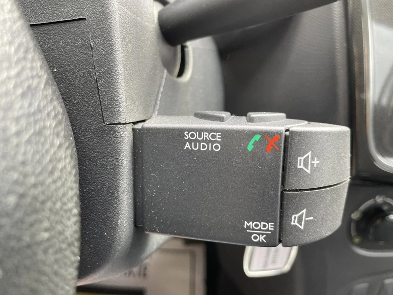 Dacia Sandero N1 Ambiance 1.0 SCe , снимка 9 - Автомобили и джипове - 51691660