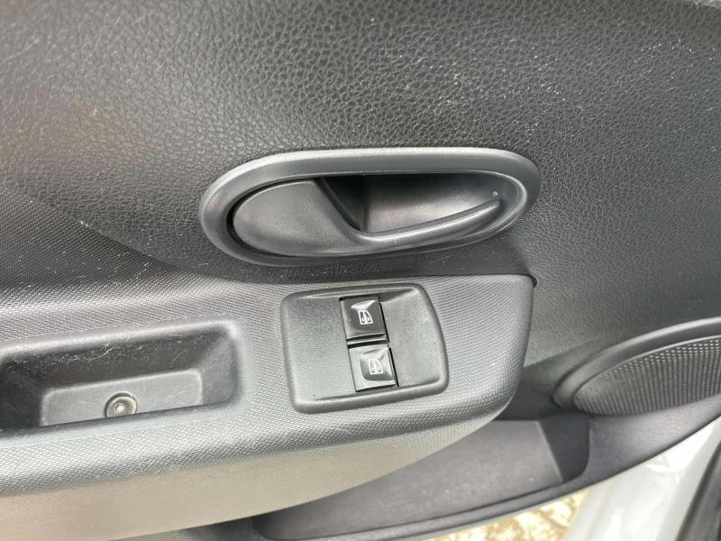 Dacia Sandero N1 Ambiance 1.0 SCe , снимка 11 - Автомобили и джипове - 51691660