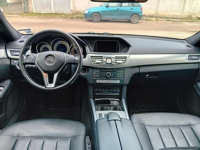 Mercedes-Benz E 350 AMG 4 MATIC , снимка 15 - Автомобили и джипове - 52650045