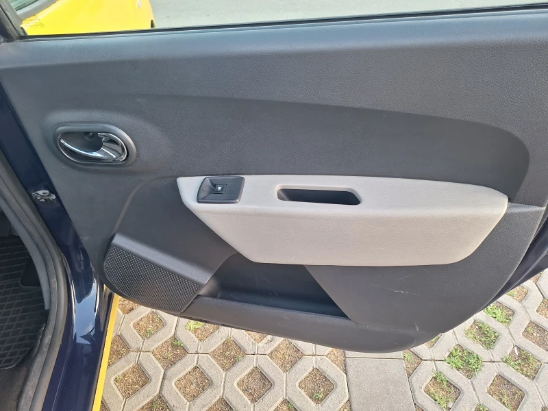 Dacia Lodgy 1.6i 83 к.с 6+ 1, снимка 9 - Автомобили и джипове - 52930029