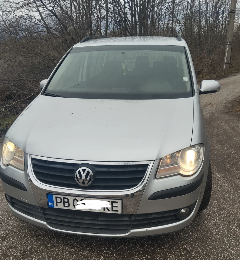VW Touran 1.9 105 коня, снимка 4 - Автомобили и джипове - 53066641