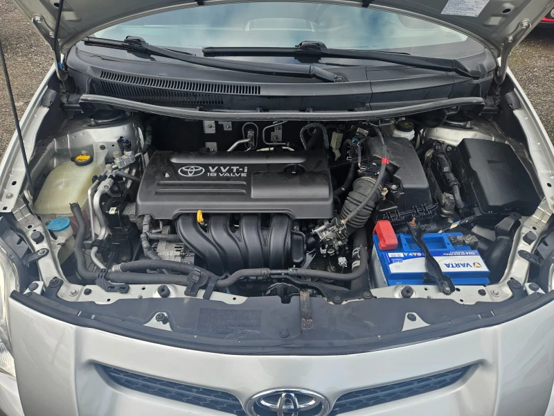 Toyota Auris 1.4VVT-I , снимка 16 - Автомобили и джипове - 53293369