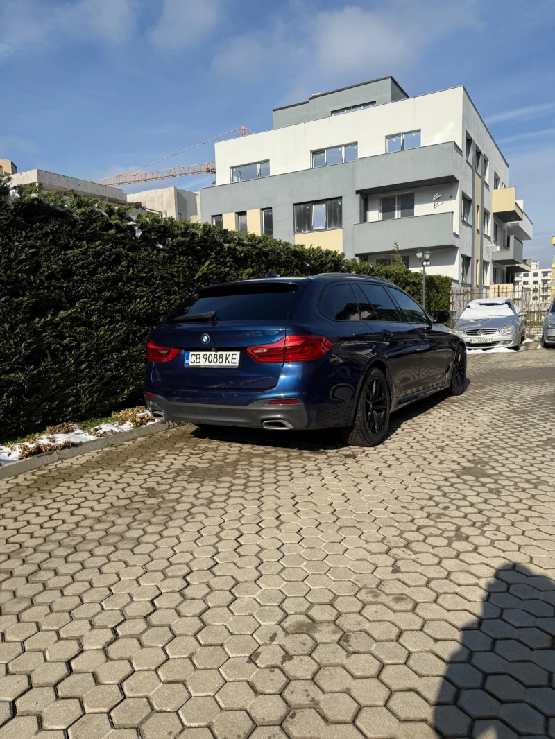 BMW 530 M* xDrive* РЕАЛНИ 136к км* Пълна сервизна история, снимка 4 - Автомобили и джипове - 53342009