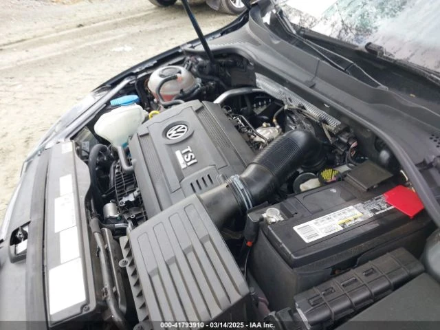 VW Golf R 2.0T DSG - изображение 10