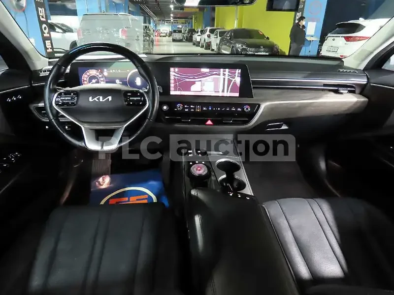 Kia K8, снимка 5 - Автомобили и джипове - 55012185