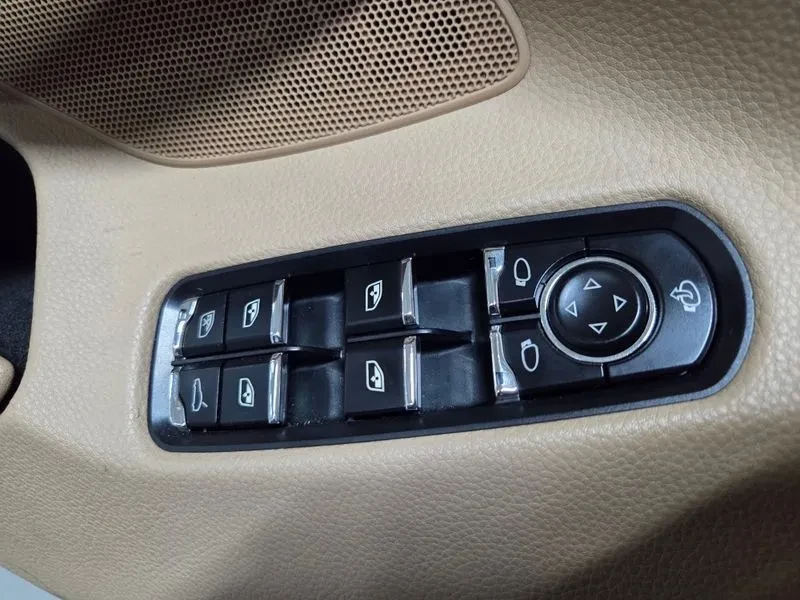 Porsche Panamera 3.6 AWD - САМО 30% АВАНС, снимка 14 - Автомобили и джипове - 56255541