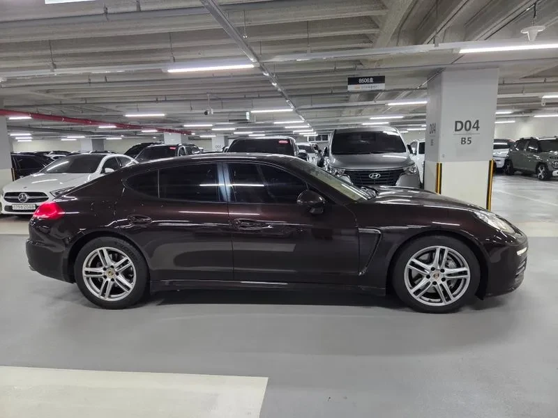 Porsche Panamera 3.6 AWD - САМО 30% АВАНС, снимка 5 - Автомобили и джипове - 56255541