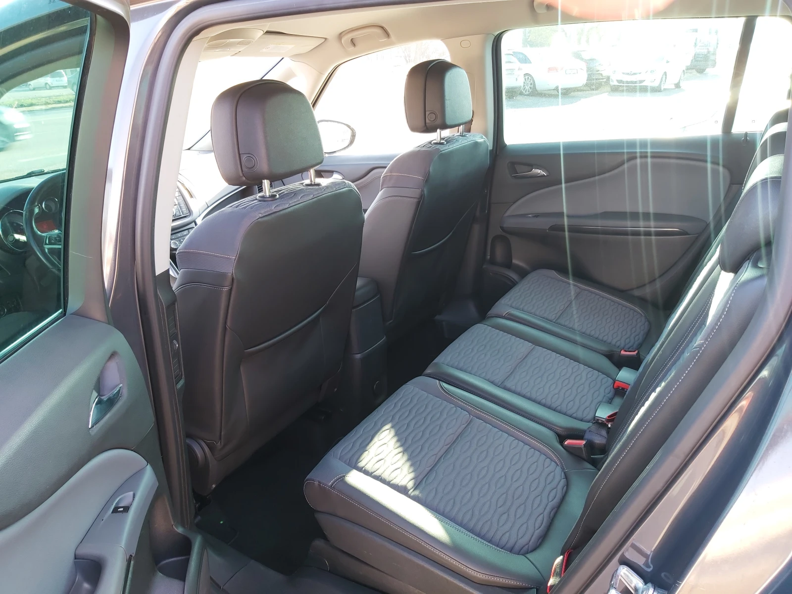 Opel Zafira 1.6i-7m-Euro-5B-6sk | Mobile.bg   16