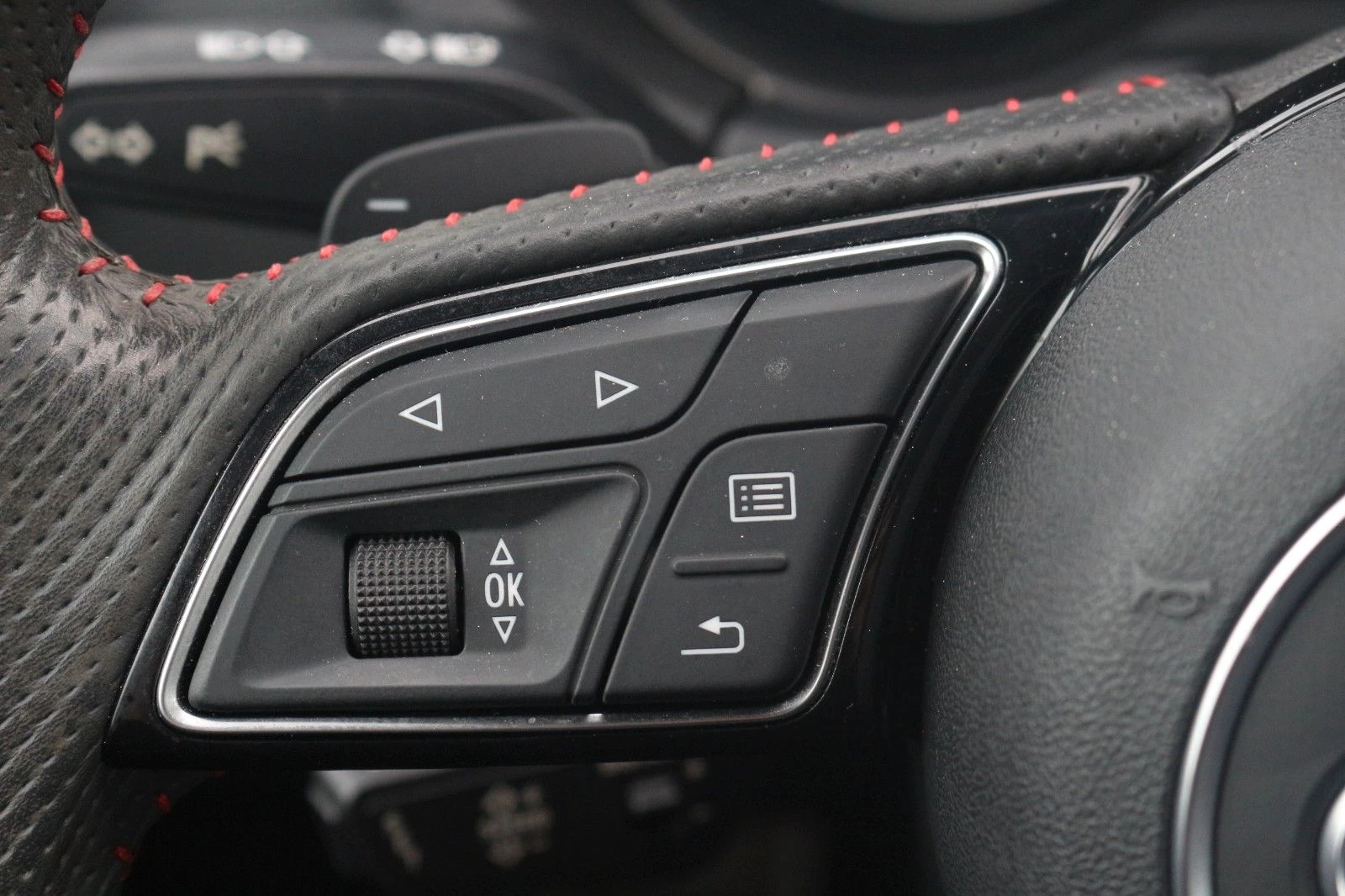 Audi S3 2.0TFSI/310HP/QUATTRO/CAM/ACC/NAVI/LED/KLESS/442 - изображение 8