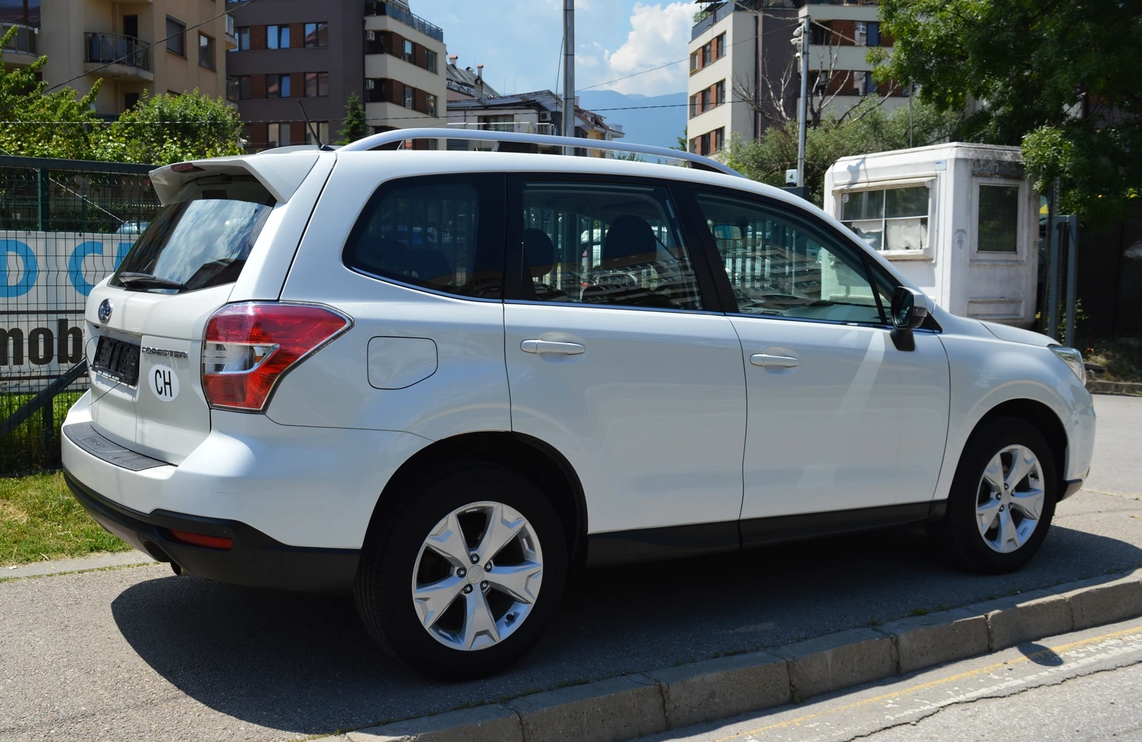 Subaru Forester 2.0i AWD AUTOMAT ШВЕЙЦАРИЯ - изображение 4