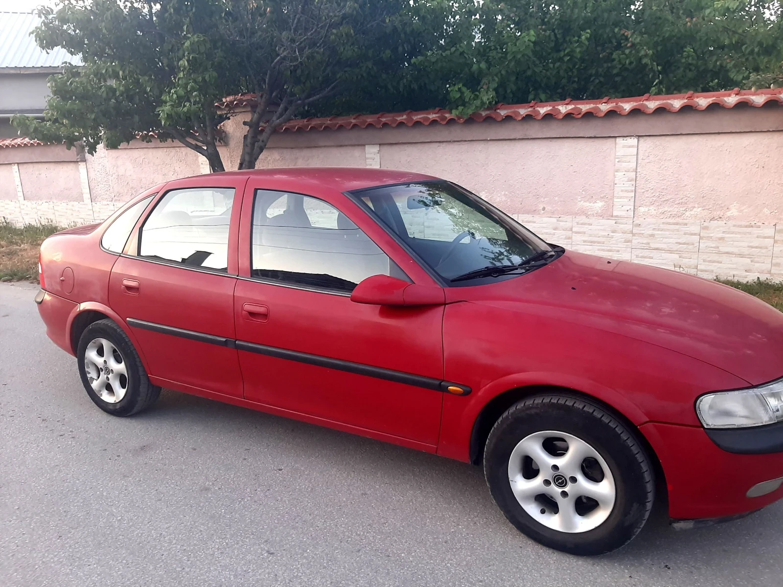 Opel Vectra 1.6i.101k+ КЛИМА. БЕНЗИН  - изображение 4