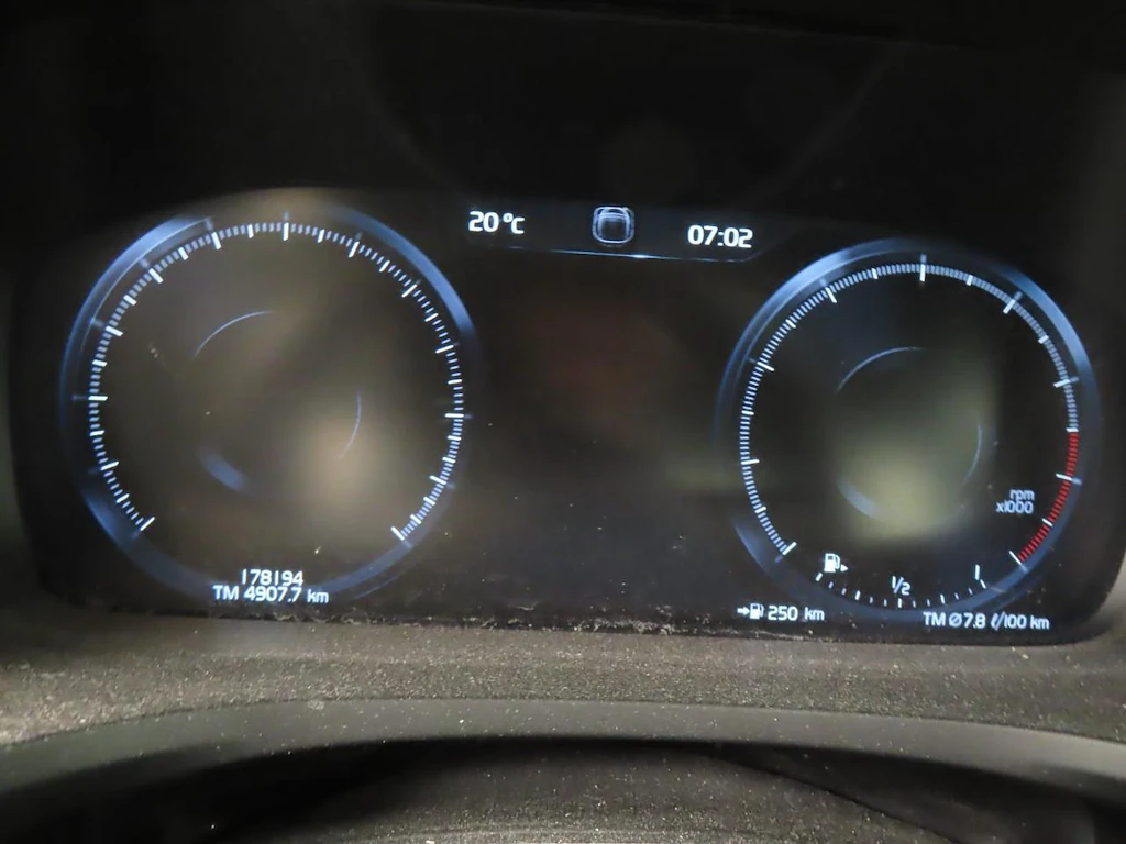 Volvo V60 Cross Country B5 AWD/ Automaat/ Pro 5d - изображение 7