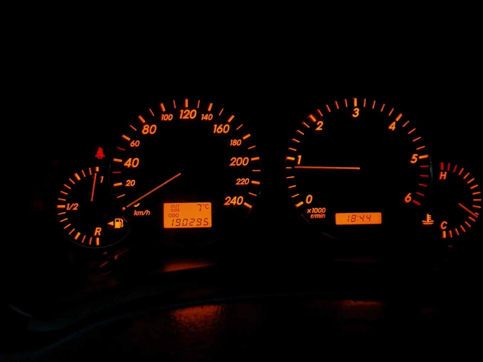 Toyota Avensis | Mobile.bg � ����������� 9