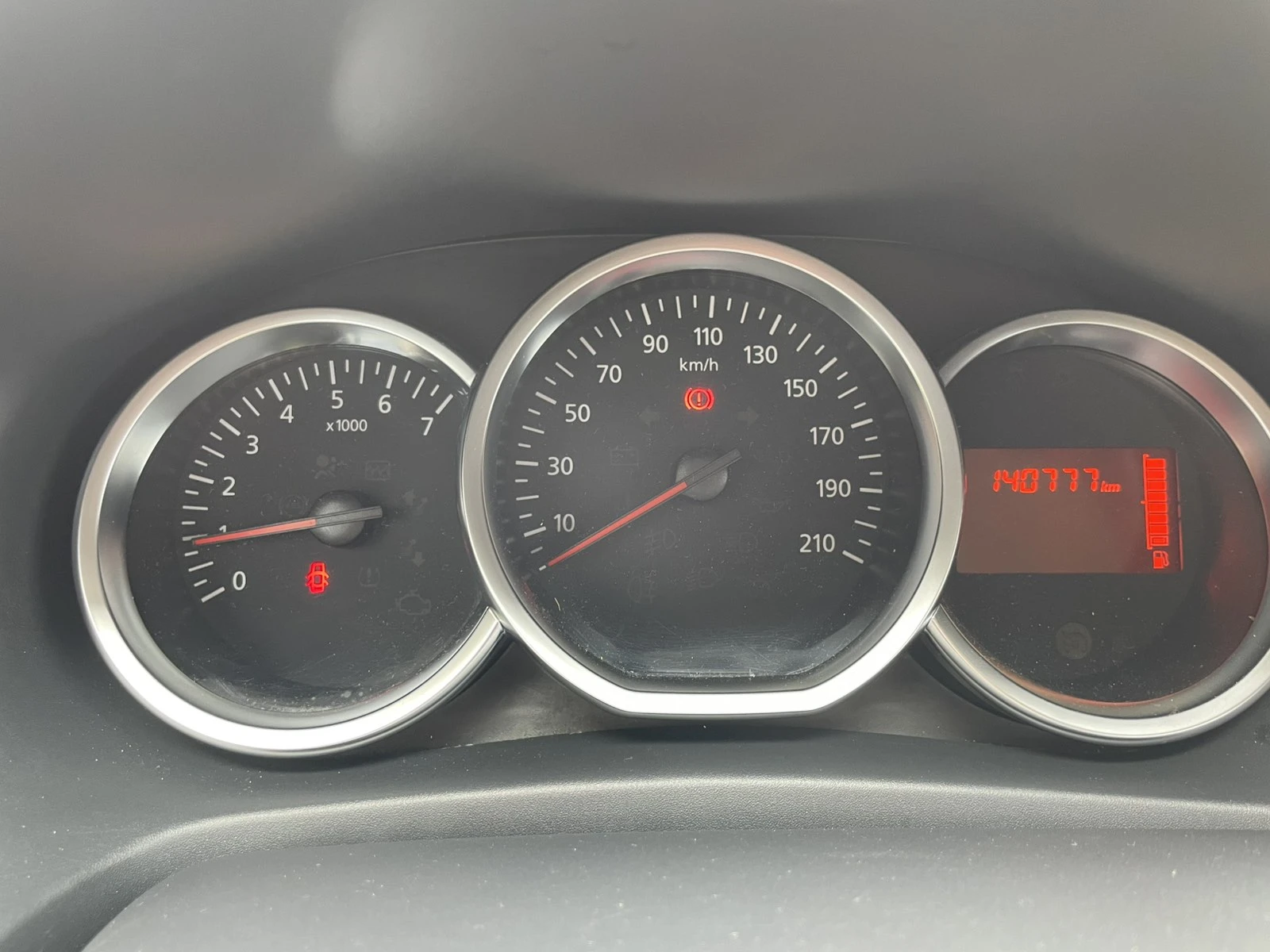 Dacia Sandero N1 Ambiance 1.0 SCe  - изображение 8